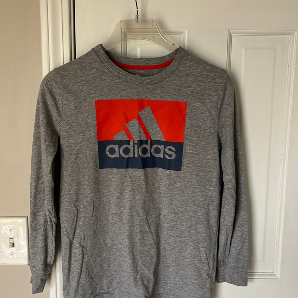 Adidas boys medium long sleeveshirt